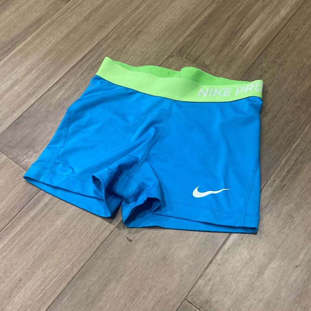 Nike pro short bundle